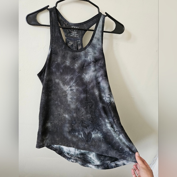 Vogo Athletica Grey Marble Pattern Tank Top Size Small Long Beautiful Modern - Picture 2 of 5
